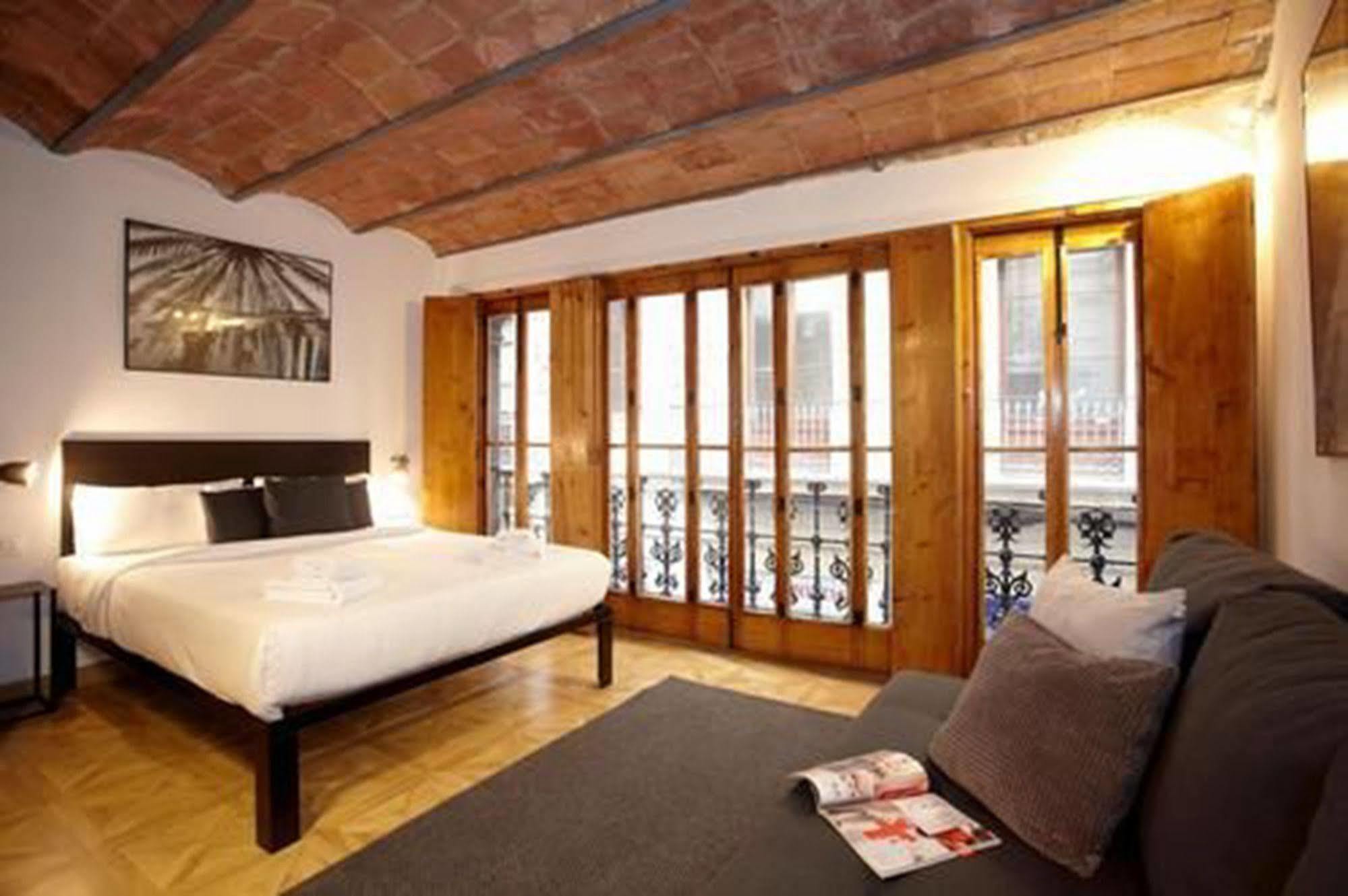 L'Escudellers By The Streets Apartment Barcelona Exterior photo